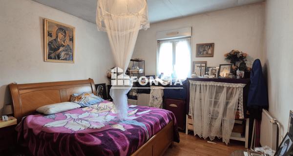 À vendre Immeuble 160.4 m² - Château-thierry 02400