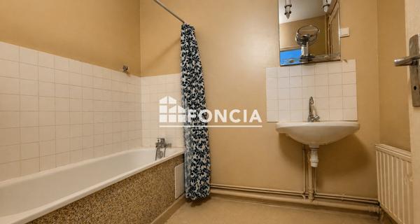 À vendre Immeuble 160.4 m² - Château-thierry 02400