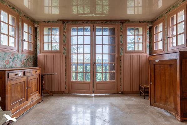 Maison à vendre |                                       Saint-Viance |                                        6 pièces  |  163 m²