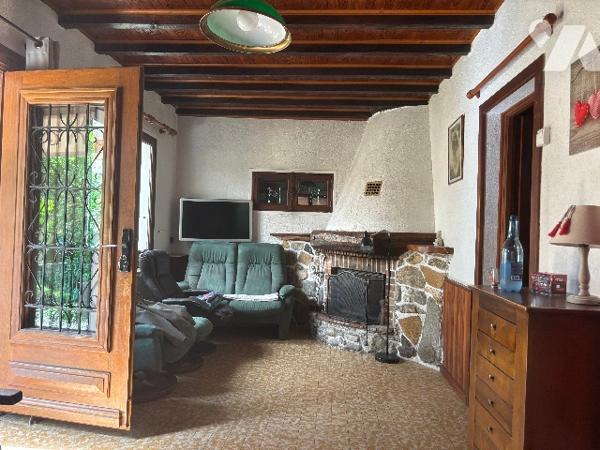 Maison de 95 m² à rénover avec vue exceptionnelle sur le lac du Bourget et parc de 3000 m².