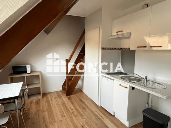 Location Studio meublé 21.32 m² - 11 PASSAGE DES MARTYRS Amiens 80000