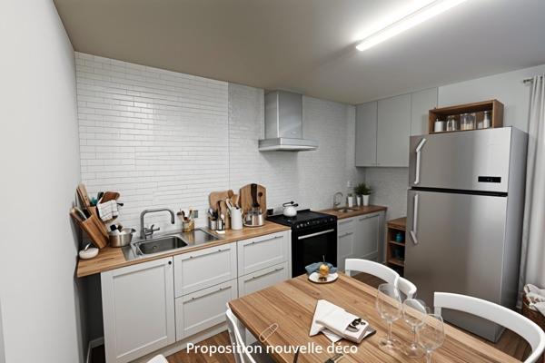 Maison en pierre, 42 m² au sol, terrain 6740 m², Domfront en Poiraie