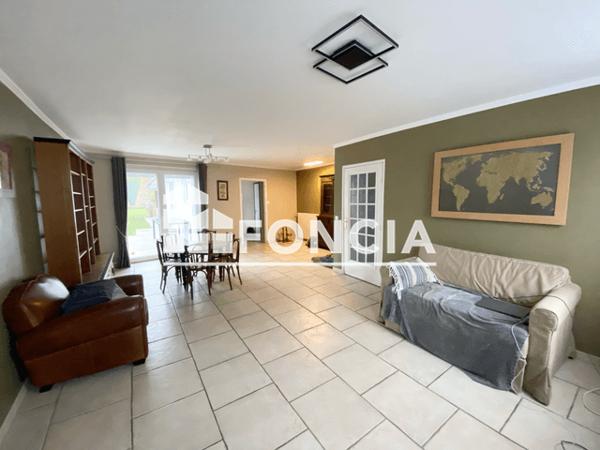 Location Maison 4 pièces 167.17 m² - 54 RUE DES DÉPORTÉS Toufflers 59390