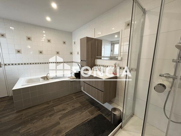Location Maison 4 pièces 167.17 m² - 54 RUE DES DÉPORTÉS Toufflers 59390