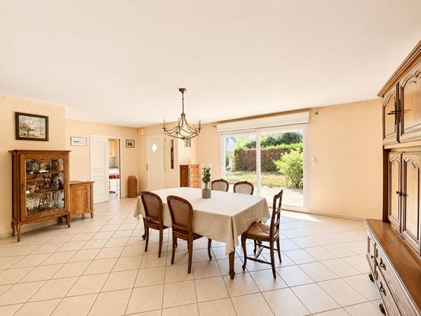 Maison Angers/justices plain pied,3 chambres et garage. Angers