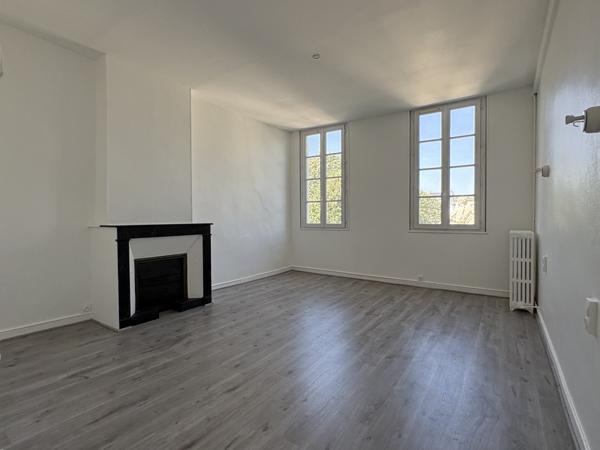 Appartement T3 Place Colbert