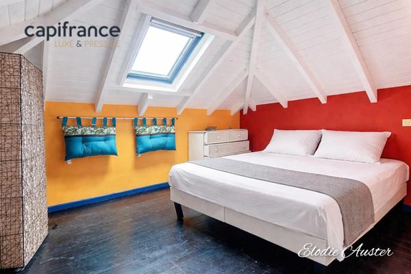 Villa T4 de 150 m2 et sa dépendance T3 de 100 m2 vue mer