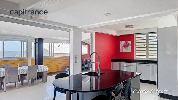 Villa T4 de 150 m2 et sa dépendance T3 de 100 m2 vue mer