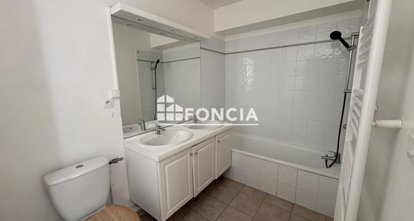 Location Appartement 4 pièces 89.83 m² - Cavaillon 84300