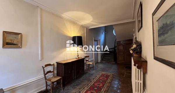 Location Maison 8 pièces 356.3 m² - Reyrieux 01600