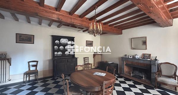 Location Maison 8 pièces 356.3 m² - Reyrieux 01600