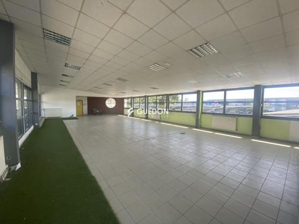 A LOUER - BUREAUX - ANGERS-ST SERGE M² - Zone Commerciale Saint Barthélémy d'Anjou