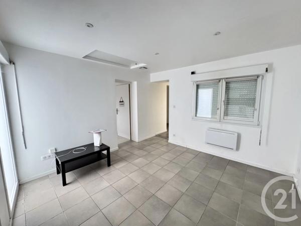 Immeuble à vendre  229 m 2   LAVELANET  - 09