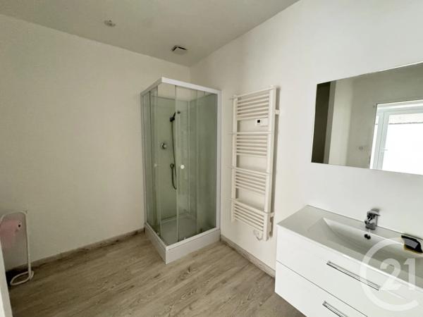 Immeuble à vendre  229 m 2   LAVELANET  - 09