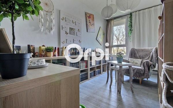 Appartement à vendre    5 pièces • 104,76 m2 Élancourt