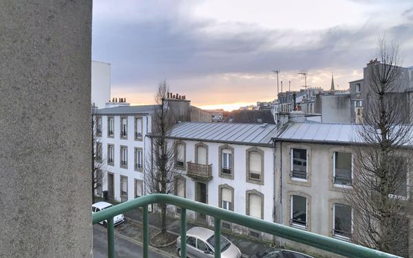 Appartement à vendre    2 pièces • 35 m2 Brest