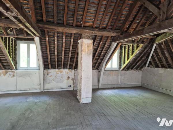 LAVAL, Hyper centre, Appartement type 2 