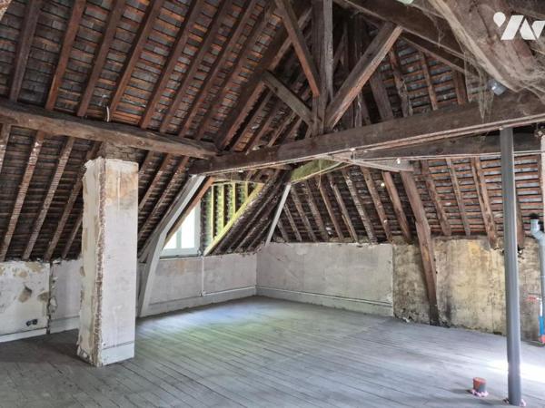 LAVAL, Hyper centre, Appartement type 2 
