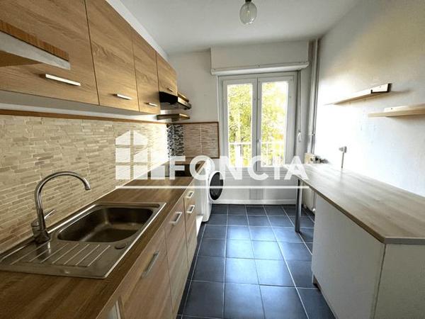 Location Appartement 4 pièces 70.28 m² - 2/4 PLACE DE FERMAT Reims 51100