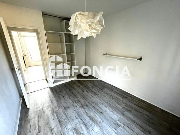 Location Appartement 4 pièces 70.28 m² - 2/4 PLACE DE FERMAT Reims 51100