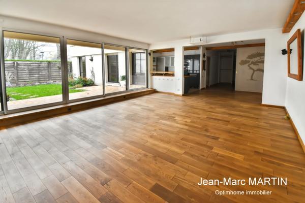 Villeneuve-d’Ascq – Appartement 107 m² avec rez-de-jardin sécurisé – Résidence de standing – Chaîne des Lacs à pied