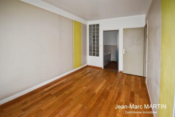 Villeneuve-d’Ascq – Appartement 107 m² avec rez-de-jardin sécurisé – Résidence de standing – Chaîne des Lacs à pied