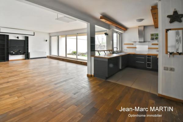 Villeneuve-d’Ascq – Appartement 107 m² avec rez-de-jardin sécurisé – Résidence de standing – Chaîne des Lacs à pied