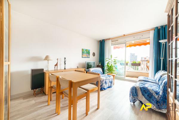 Appartement 3 pièces calme avec balcon et parking à La Garenne-Colombes €409 500 ** - Référence 535JB