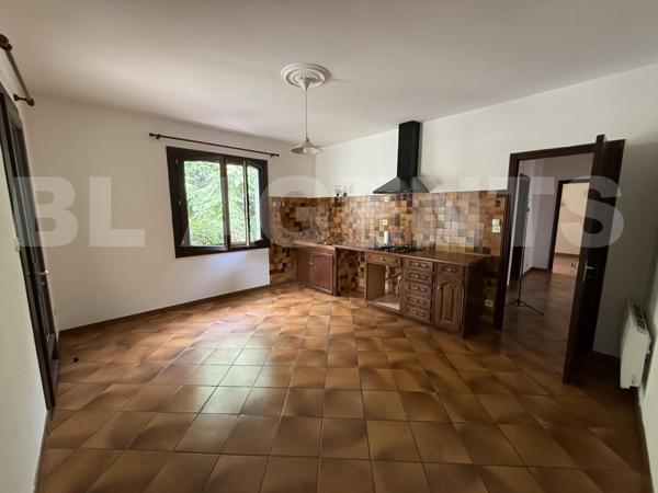 VILLA PLAIN-PIED 140 M² SUR SOUS SOL ET MAGNIFIQUE TERRAIN PISCINABLE