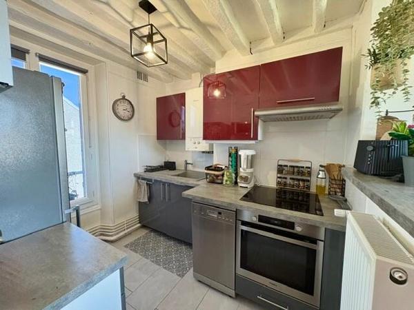 Appartement F2 + Box au Bord de l'eau Centre-Ville de Chambly