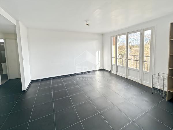 A LOUER APPARTEMENT MEUBLE 2 PIECES 46m²