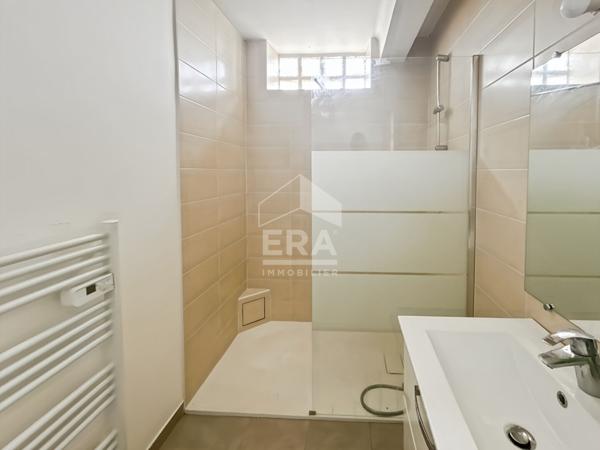 A LOUER APPARTEMENT MEUBLE 2 PIECES 46m²