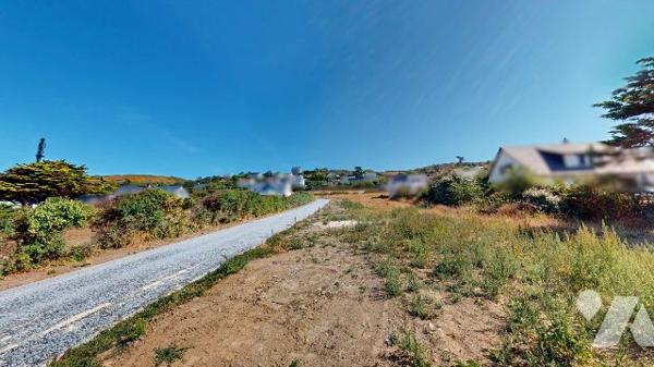 TERRAIN A BATIR - SCIOTOT LES PIEUX