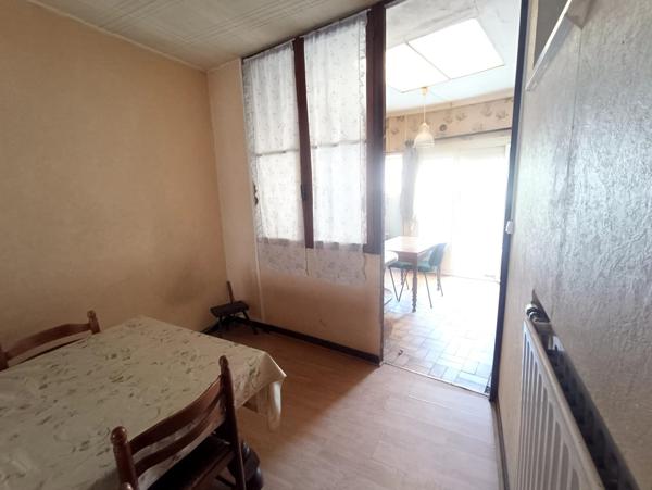 Amiens (80000) STUDIO COUR CENTRE VILLE