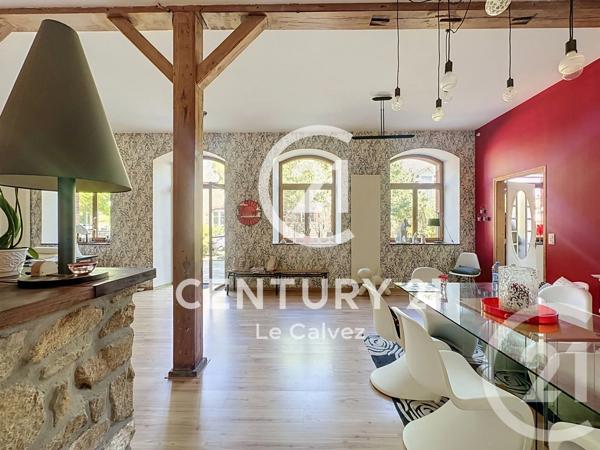 Maison à vendre  6 pièces - 231 m 2   GUINGAMP  - 22