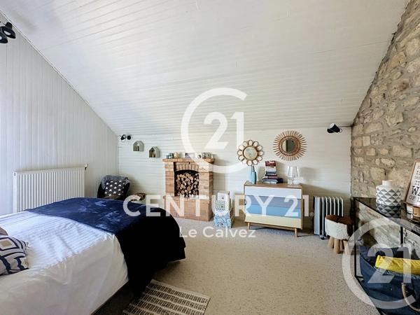 Maison à vendre  6 pièces - 231 m 2   GUINGAMP  - 22