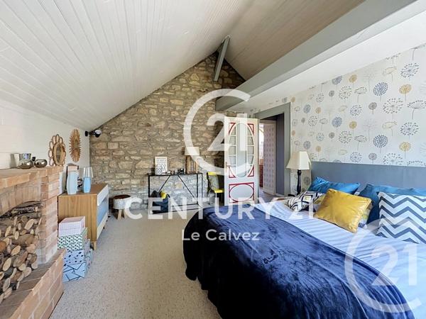 Maison à vendre  6 pièces - 231 m 2   GUINGAMP  - 22