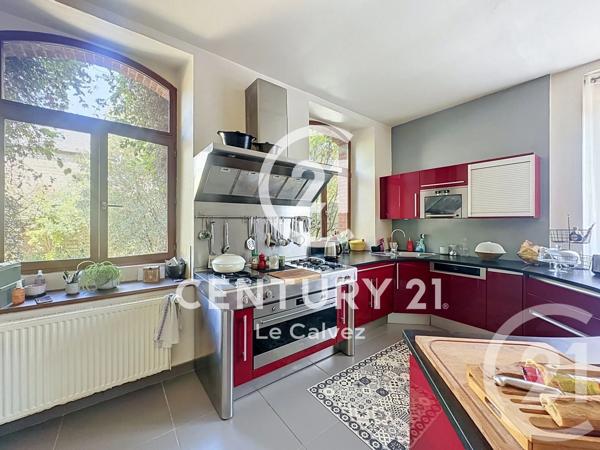 Maison à vendre  6 pièces - 231 m 2   GUINGAMP  - 22