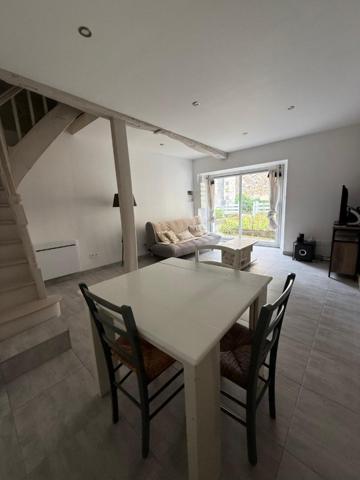 Maison meublée de charme – 64 m² – Louvaines