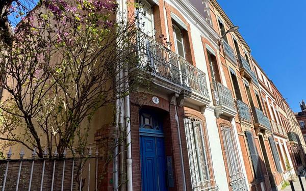 Immeuble à vendre    5 pièces • 139 m2 Toulouse