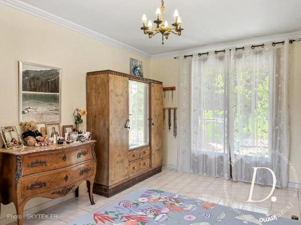 VILLA D'EXCEPTION – 298 m² HABITABLES