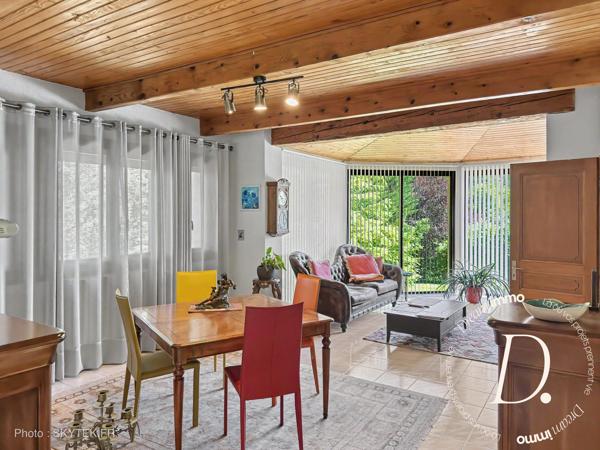 VILLA D'EXCEPTION – 298 m² HABITABLES