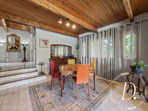 VILLA D'EXCEPTION – 298 m² HABITABLES