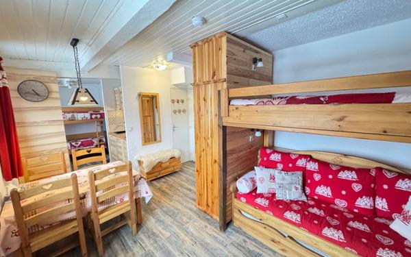 Appartement à vendre    1 pièce • 24,70 m2 Montclar