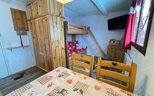 Appartement à vendre    1 pièce • 24,70 m2 Montclar