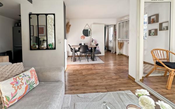 Appartement à vendre    2 pièces • 48,51 m2 Fréjus