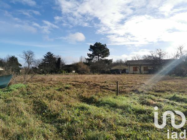 Terrain à vendre 2 396 m² Coutras