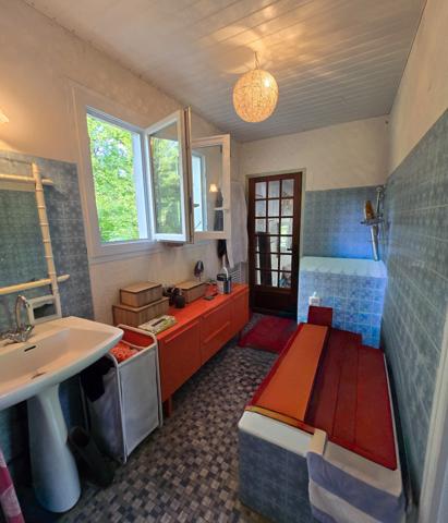 Maison de campagne idyllique avec piscine et grand jardin