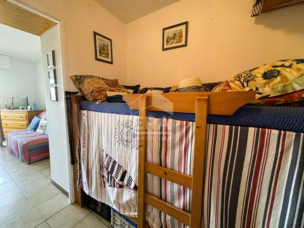 SAINTE MAXIME CENTRE STUDIO CABINE  20 m2 et parking