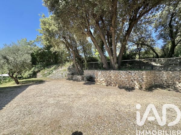 Maison à vendre 5 pièces 177 m² Saint-Maximin